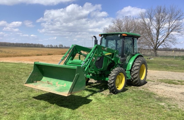 2017 John Deere 5075E